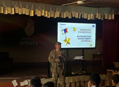 Бурятские курсанты встретились участником СВО Юрием Сушкеевым