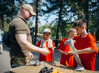 Жители Хабаровска прошли «Тропу воина» в День ветерана боевых действий