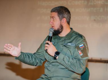 Директор филиала центра «ВОИН» в ДНР провел открытую встречу с молодёжью
