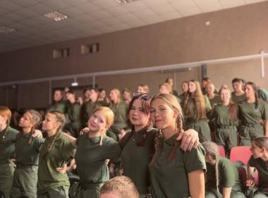 В свердловском филиале Центра «ВОИН» выступил уральский исполнитель