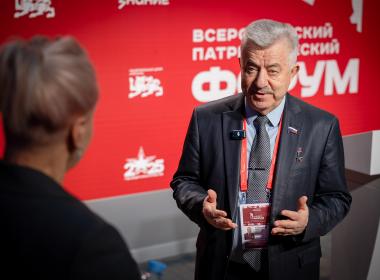 Виктор Водолацкий поделился успешными практиками Центра «ВОИН» с участниками Всероссийского  патриотического форума