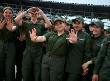 На военно-патриотических сборах «Время юных героев» наступила пересменка
