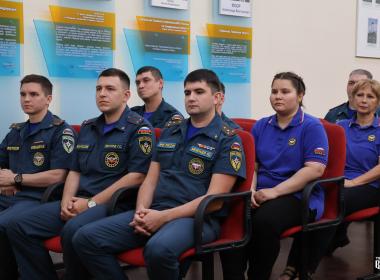 Инструкторы Центра «ВОИН» в Тюменской области научили сотрудников МЧС управлять беспилотниками