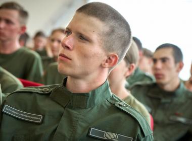 Директор Центра «ВОИН» встретился с курсантами и инструкторами смены «Время юных героев» в Волгограде