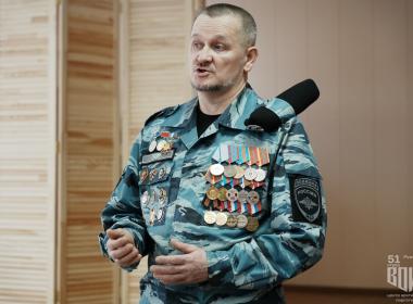 Инструктор Центра «ВОИН» прочел лекцию для мурманских школьников